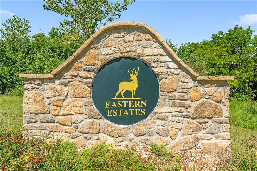 Smithville, MO 64089,13311 Winner's CIR