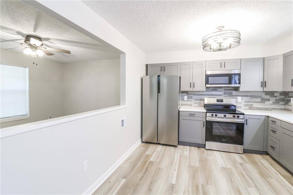 Oak Grove, MO 64075,809 SE 19th ST