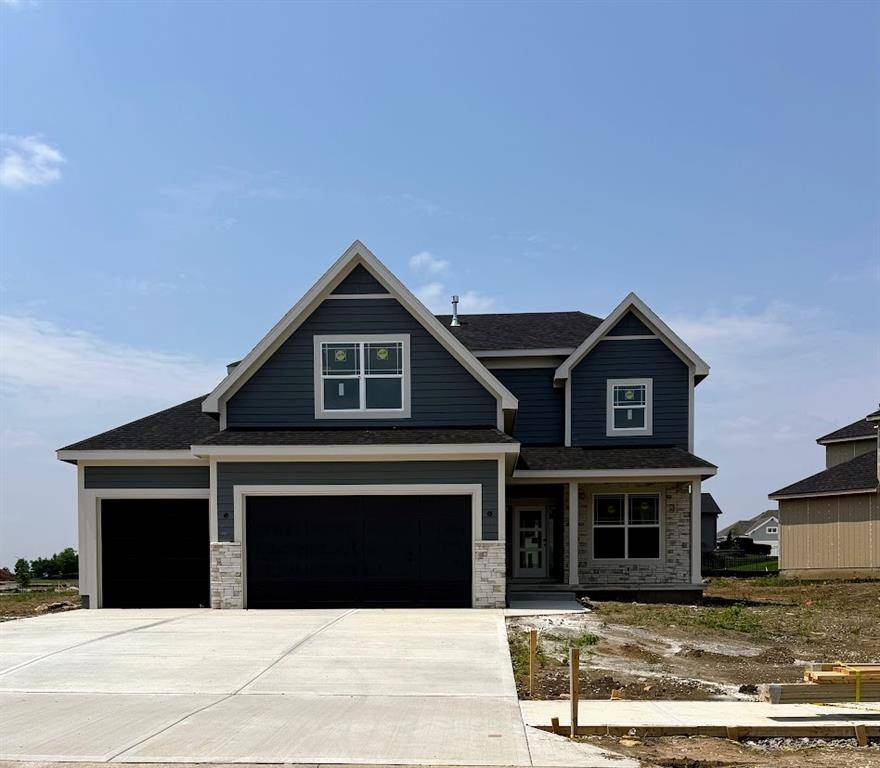 Olathe, KS 66062,16335 W 166th PL