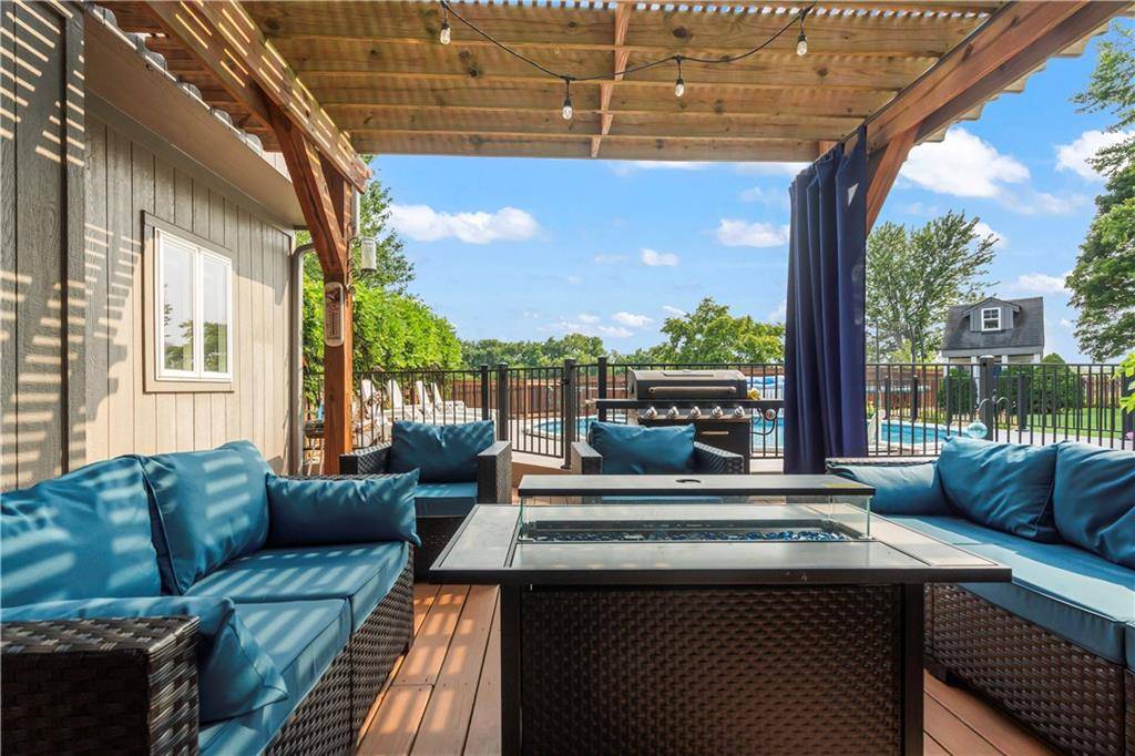 Peculiar, MO 64078,971 Sicklebar DR