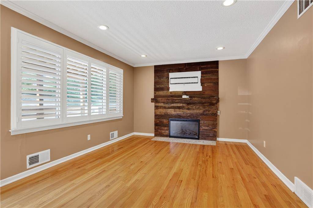 Kansas City, MO 64116,4131 N Main ST