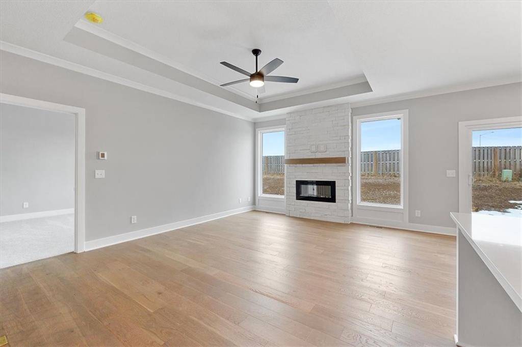 Lenexa, KS 66227,25056 W 94th TER