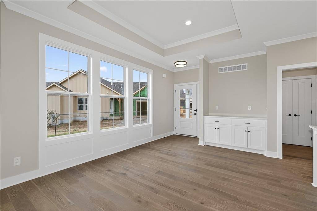 Lenexa, KS 66220,8208 Aurora ST