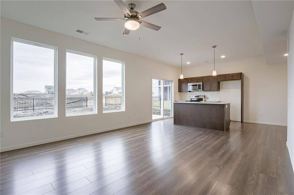 Lee's Summit, MO 64086,27003 E Oak View DR