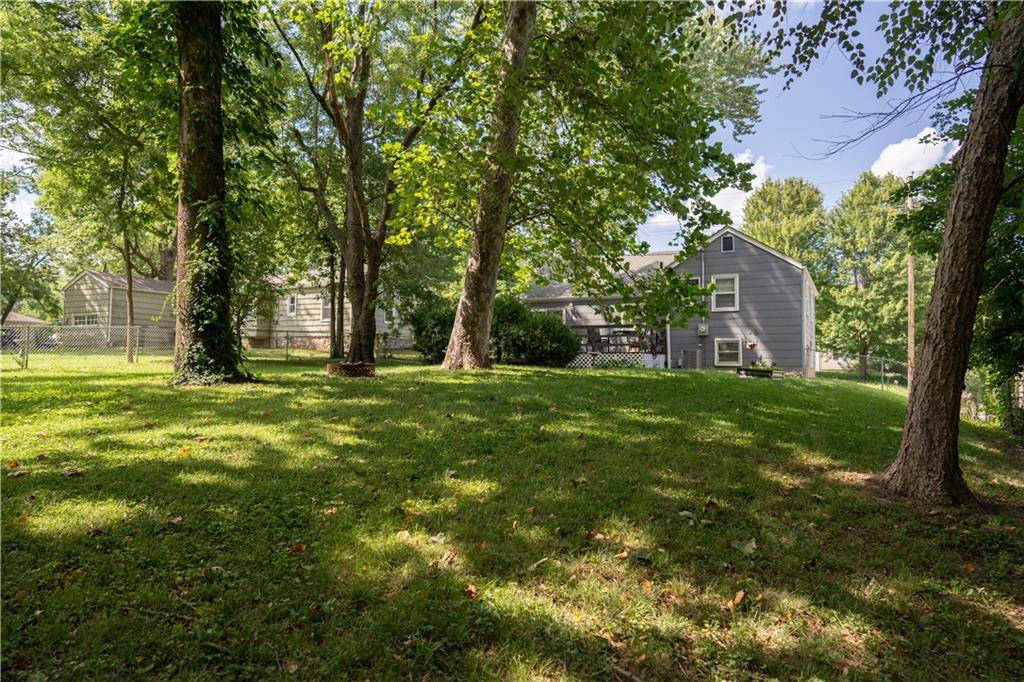 Kansas City, MO 64118,2405 NE 48TH ST