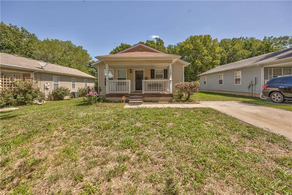 Independence, MO 64050,723 N Crysler AVE