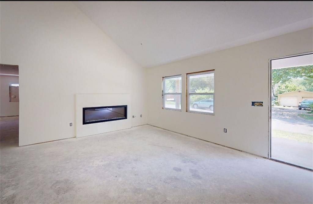 Emporia, KS 66801,121 S Arundel ST #S