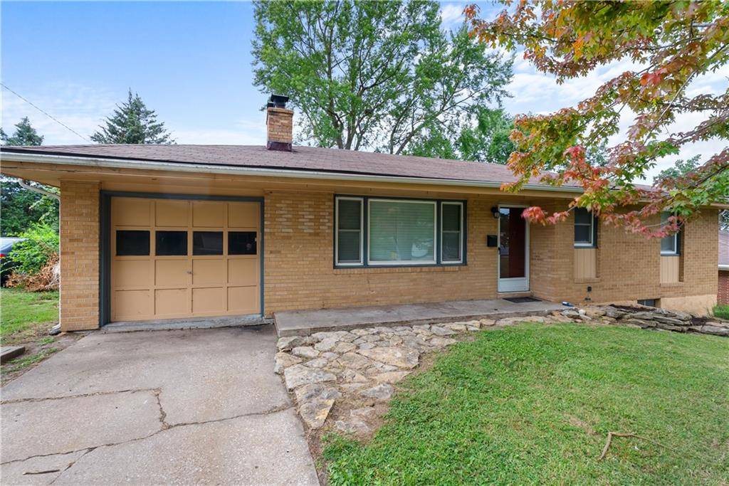 Independence, MO 64055,12603 E Erickson RD