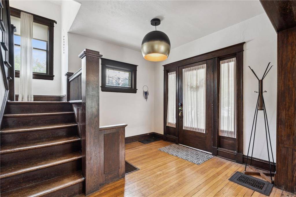 Lawrence, KS 66046,2301 Massachusetts ST