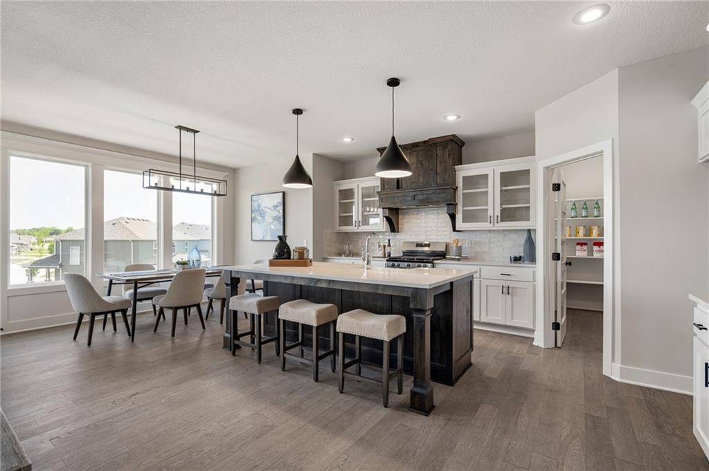 Olathe, KS 66061,19477 W 114th TER