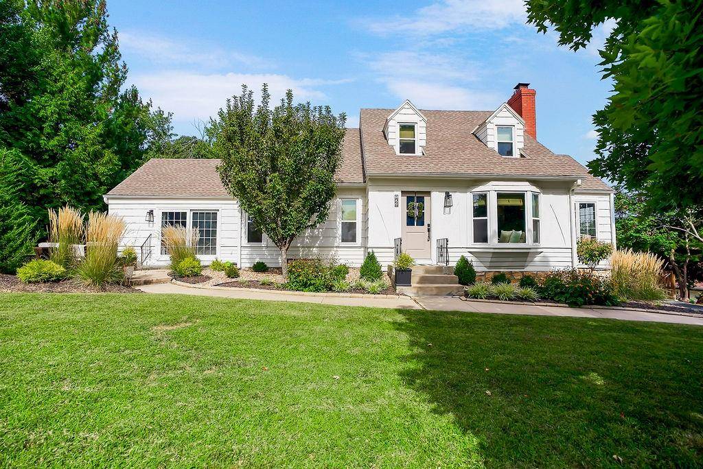 Lake Quivira, KS 66217,124 W Terrace Trail ST