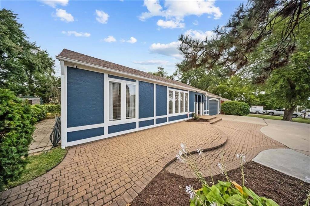 Overland Park, KS 66204,7314 W 75TH ST