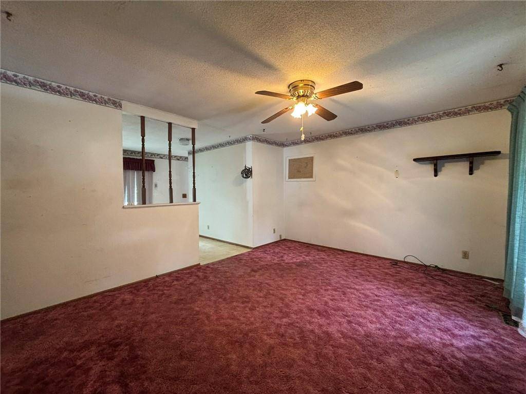 St Joseph, MO 64503,2409 Beechwood BLVD