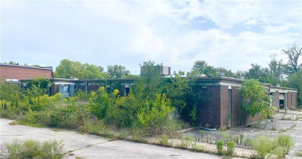 Holt, MO 64048,455 Schools WAY