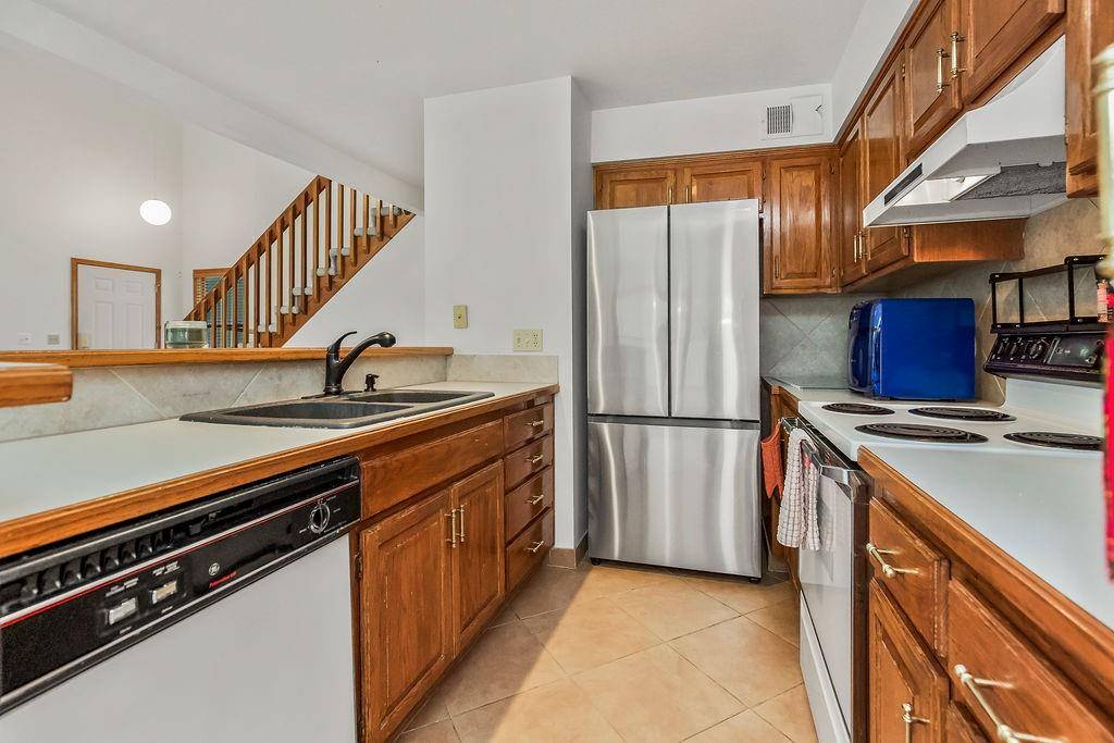 Overland Park, KS 66223,15530 Marty ST