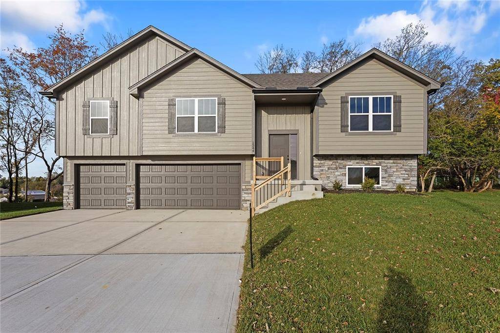 Independence, MO 64056,1344 N Holland CT