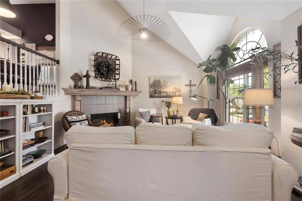 Independence, MO 64056,649 S KISNER DR