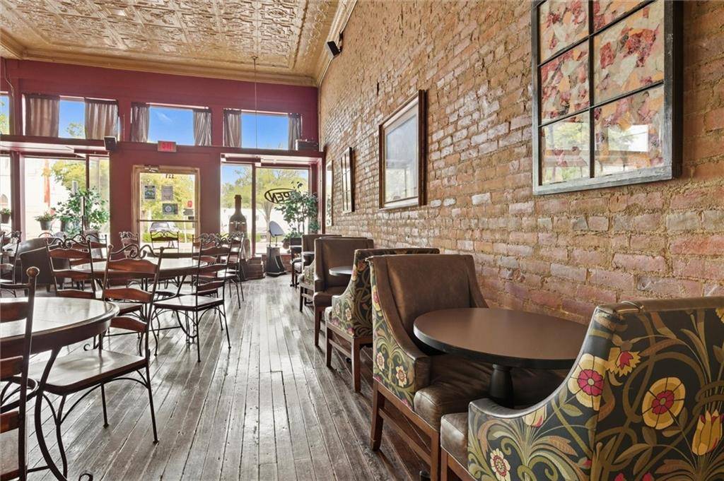 Excelsior Springs, MO 64024,117 W Broadway AVE