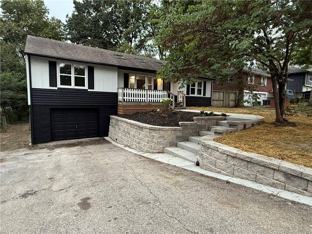 Kansas City, MO 64117,5215 NE 46th ST