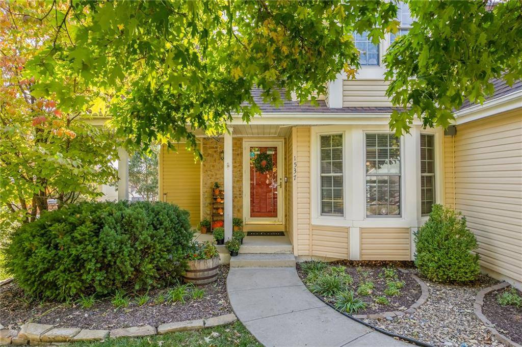 Liberty, MO 64068,1537 Canterbury LN