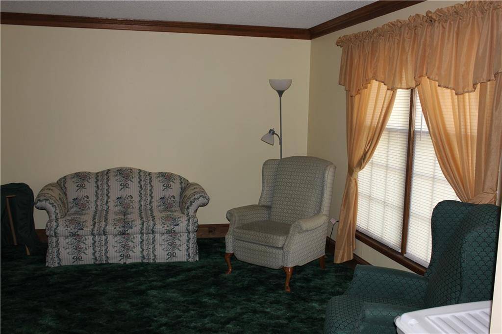 Olathe, KS 66061,439 Persimmon DR