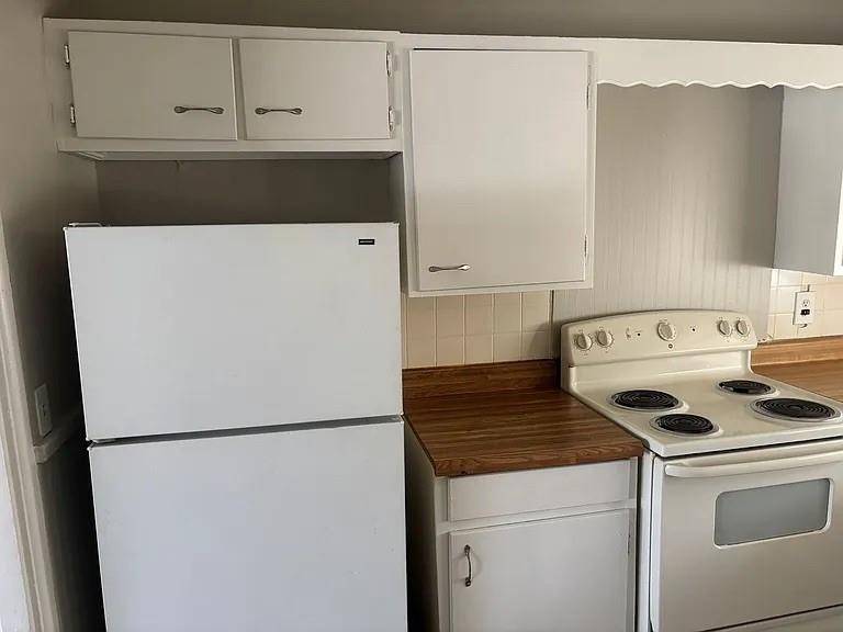 Kansas City, MO 64138,8902 Manchester AVE