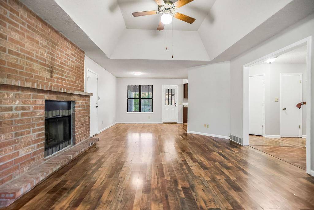 Leavenworth, KS 66048,2709 Home Place ST