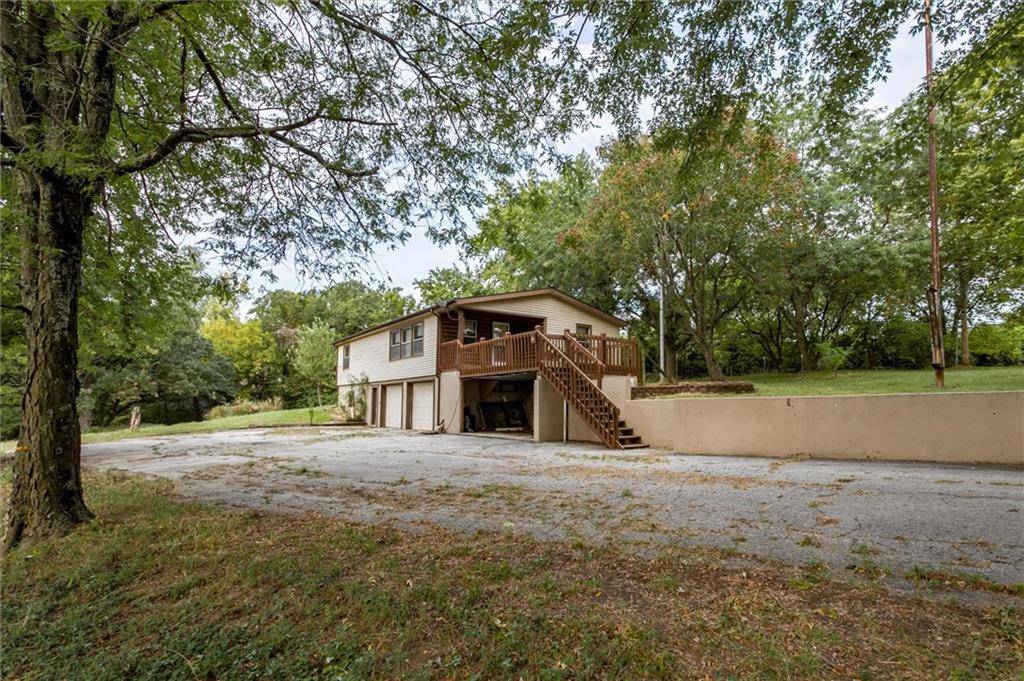 Edwardsville, KS 66111,10109 Riverview AVE