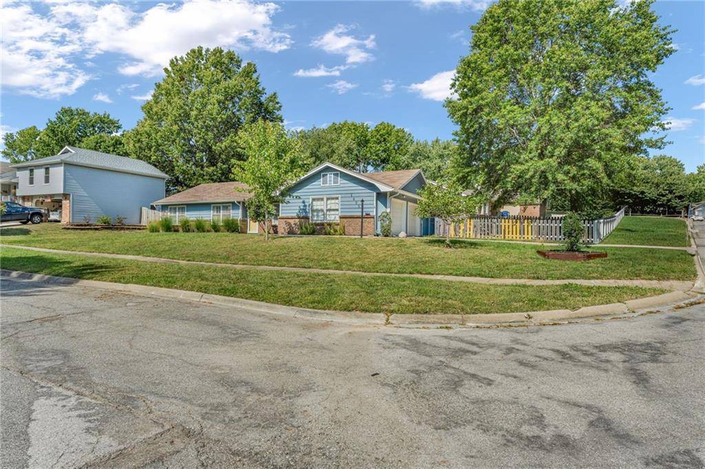 Lawrence, KS 66049,3600 Parkview CT