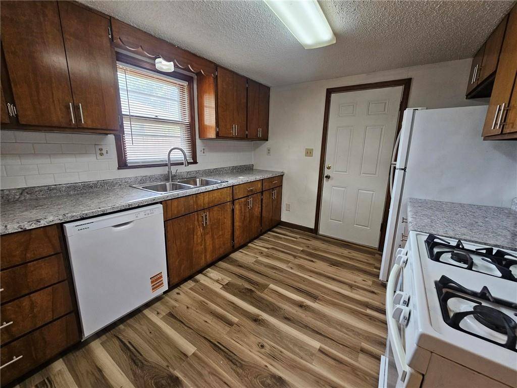 Independence, MO 64053,638 S Lake DR