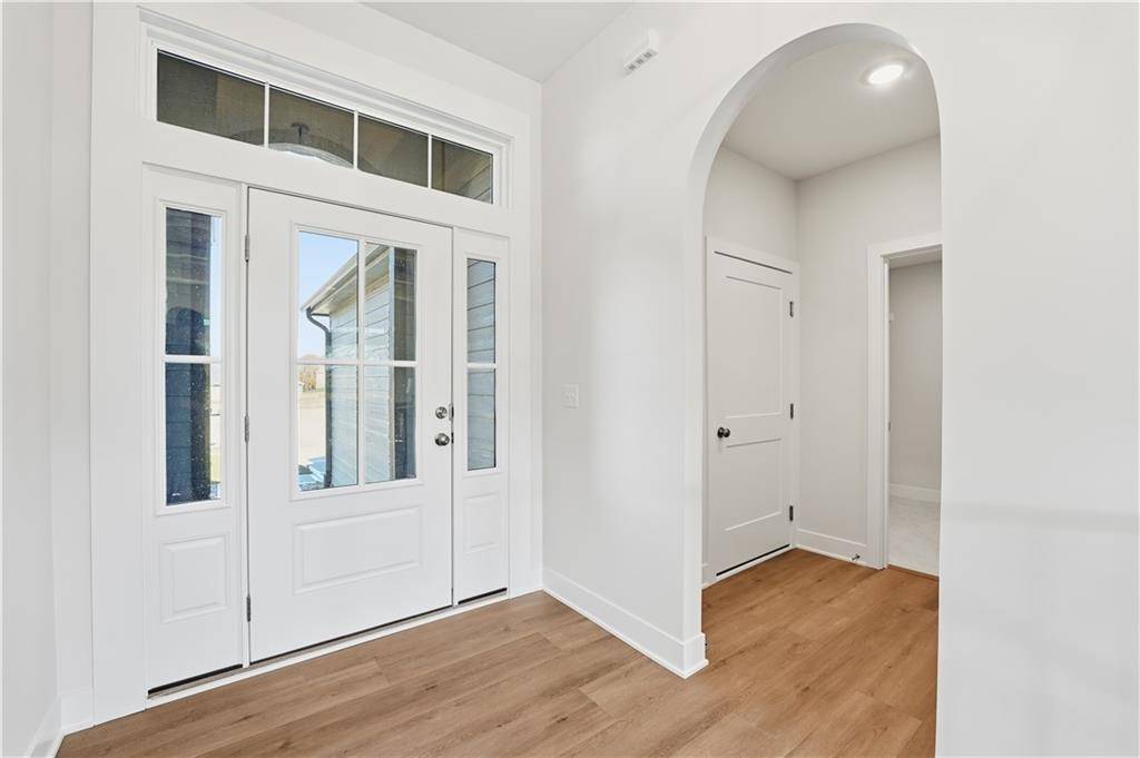 Kansas City, MO 64165,12151 N Forest CT