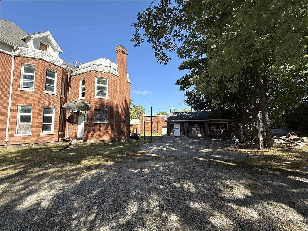 Maryville, MO 64468,219 W 2nd ST