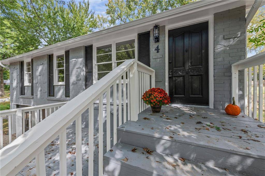 Kansas City, MO 64118,4 NW 81st ST