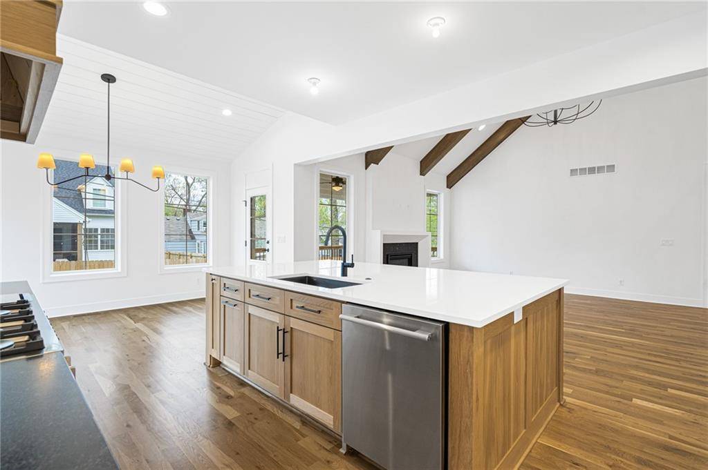 Prairie Village, KS 66208,4016 W 67th TER