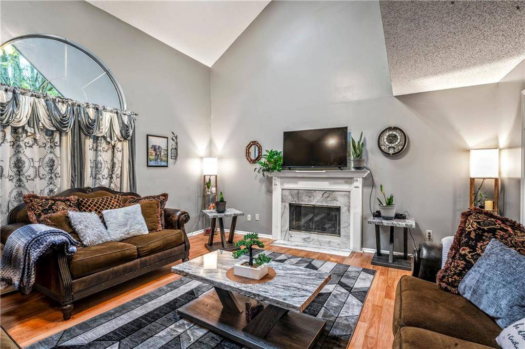 Blue Springs, MO 64014,2400 NW 1st ST