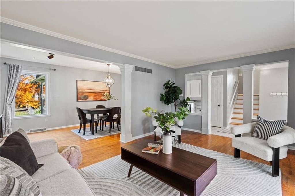 Overland Park, KS 66207,10013 Briar DR