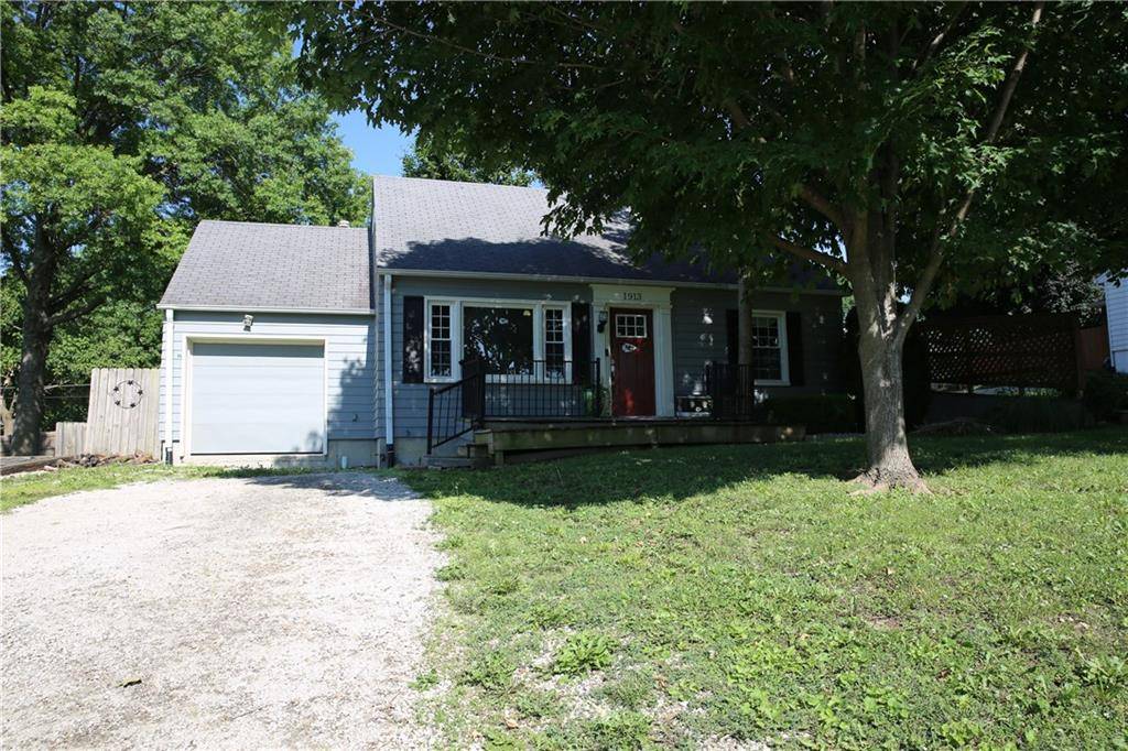 St Joseph, MO 64507,1913 S 39th ST