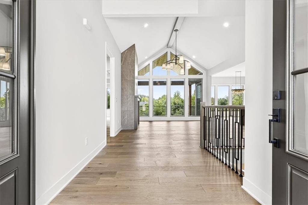 Greenwood, MO 64034,915 Savannah LN