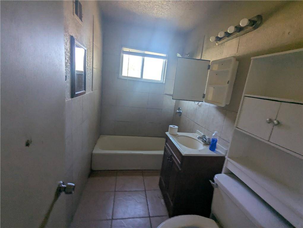 Kansas City, MO 64132,6610-6612 Askew AVE