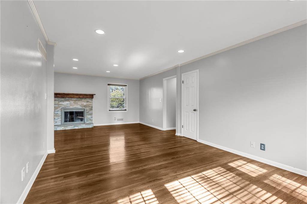 Overland Park, KS 66212,9531 Kessler ST