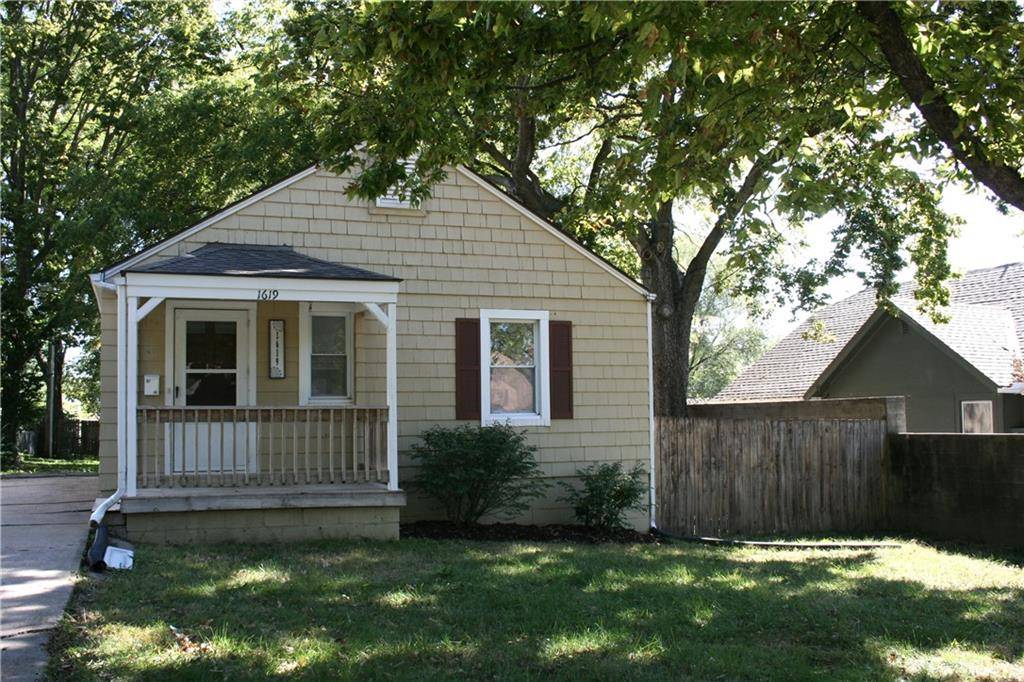 Independence, MO 64055,1619 S Spring ST