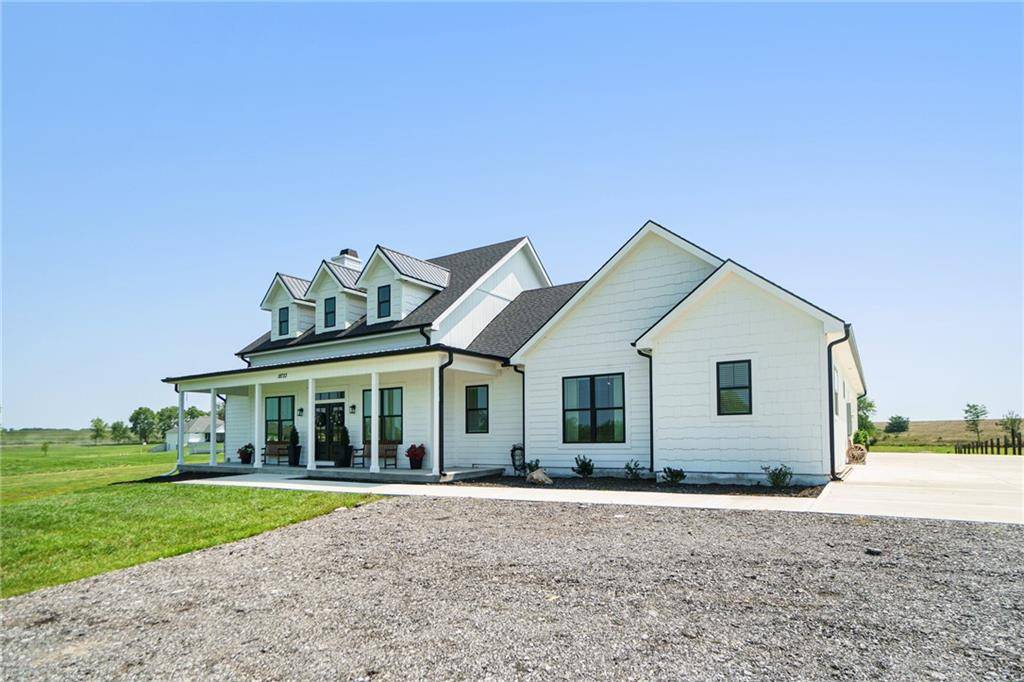 Smithville, MO 64089,18723 County Line Road N/A