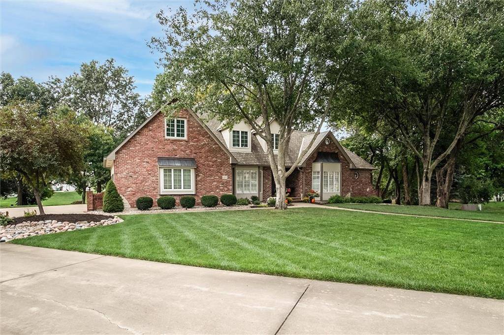 Ottawa, KS 66067,610 W Willow LN