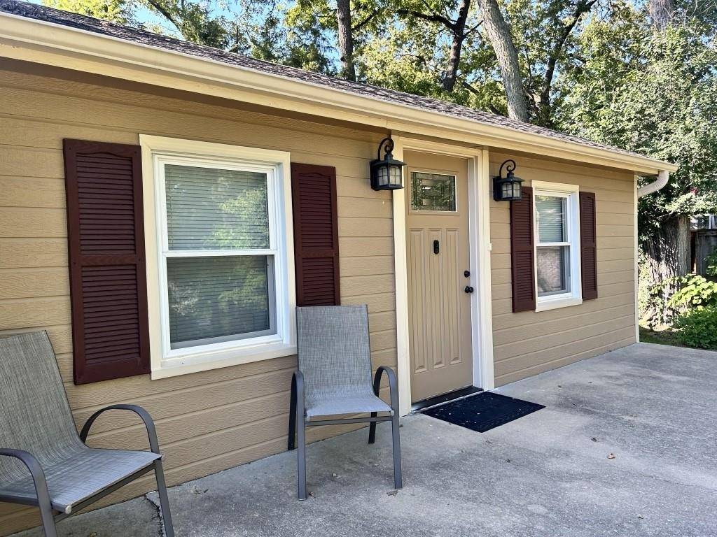 Merriam, KS 66203,5220 Hayes ST