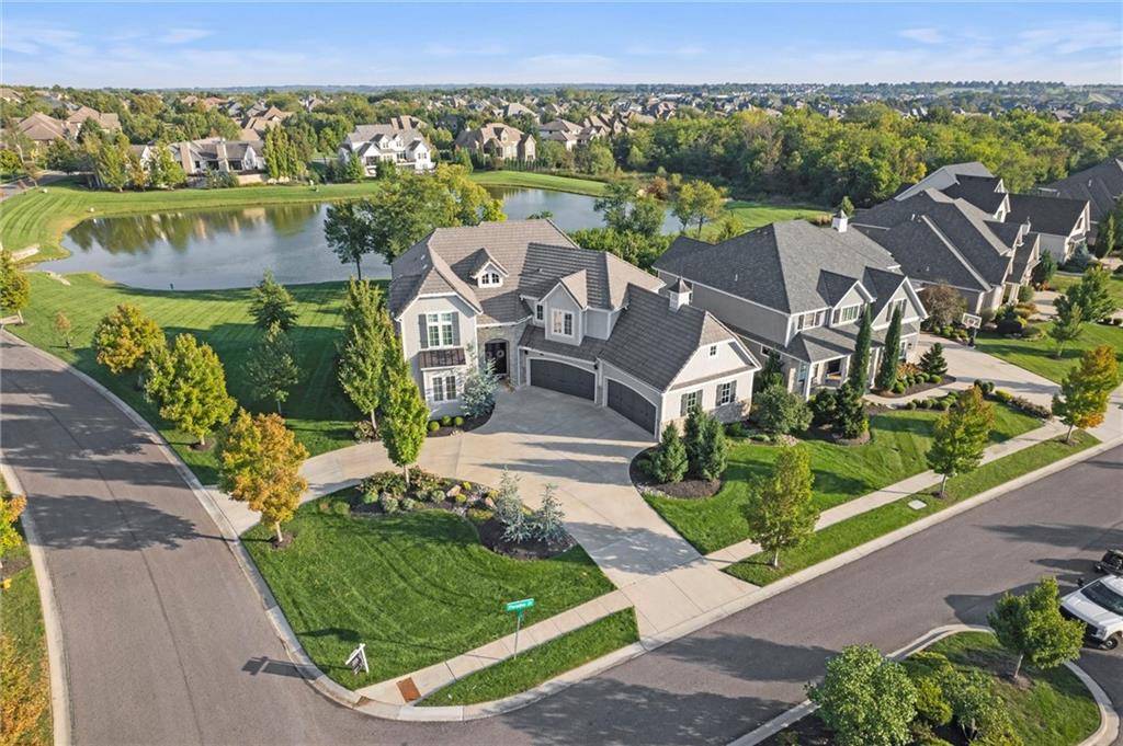 Overland Park, KS 66221,16121 Paradise ST