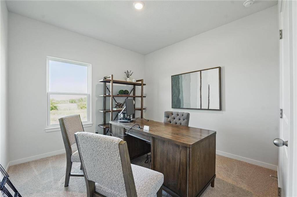 Peculiar, MO 64078,21806 Lucca LN