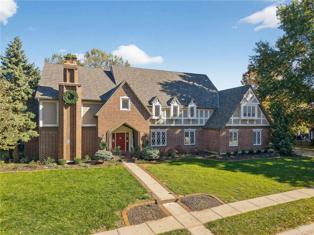 Liberty, MO 64068,317 CAMELOT DR