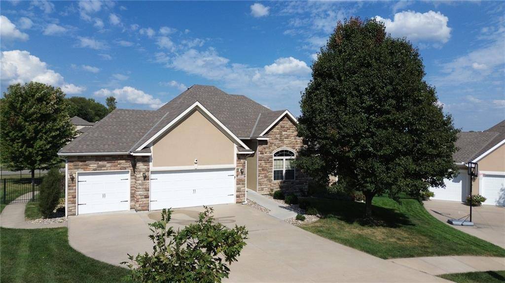 St Joseph, MO 64506,3804 Kingston CT