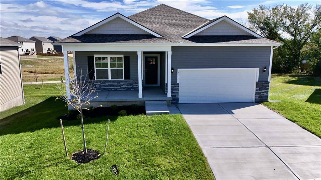 Belton, MO 64012,811 Bentley DR