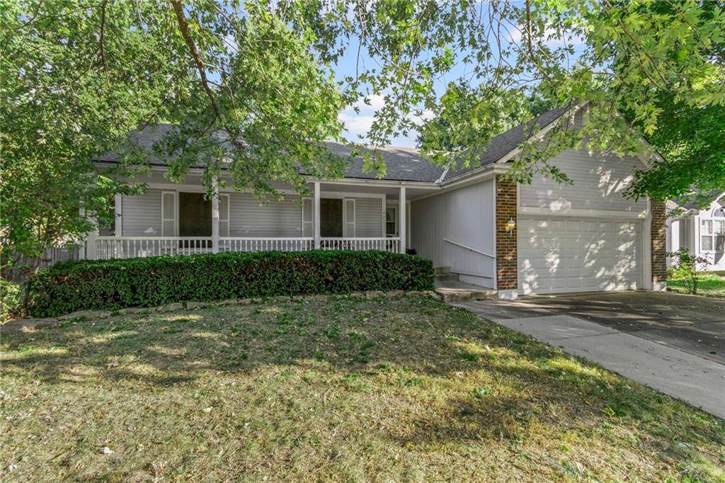 Blue Springs, MO 64014,407 SE Hamilton CT